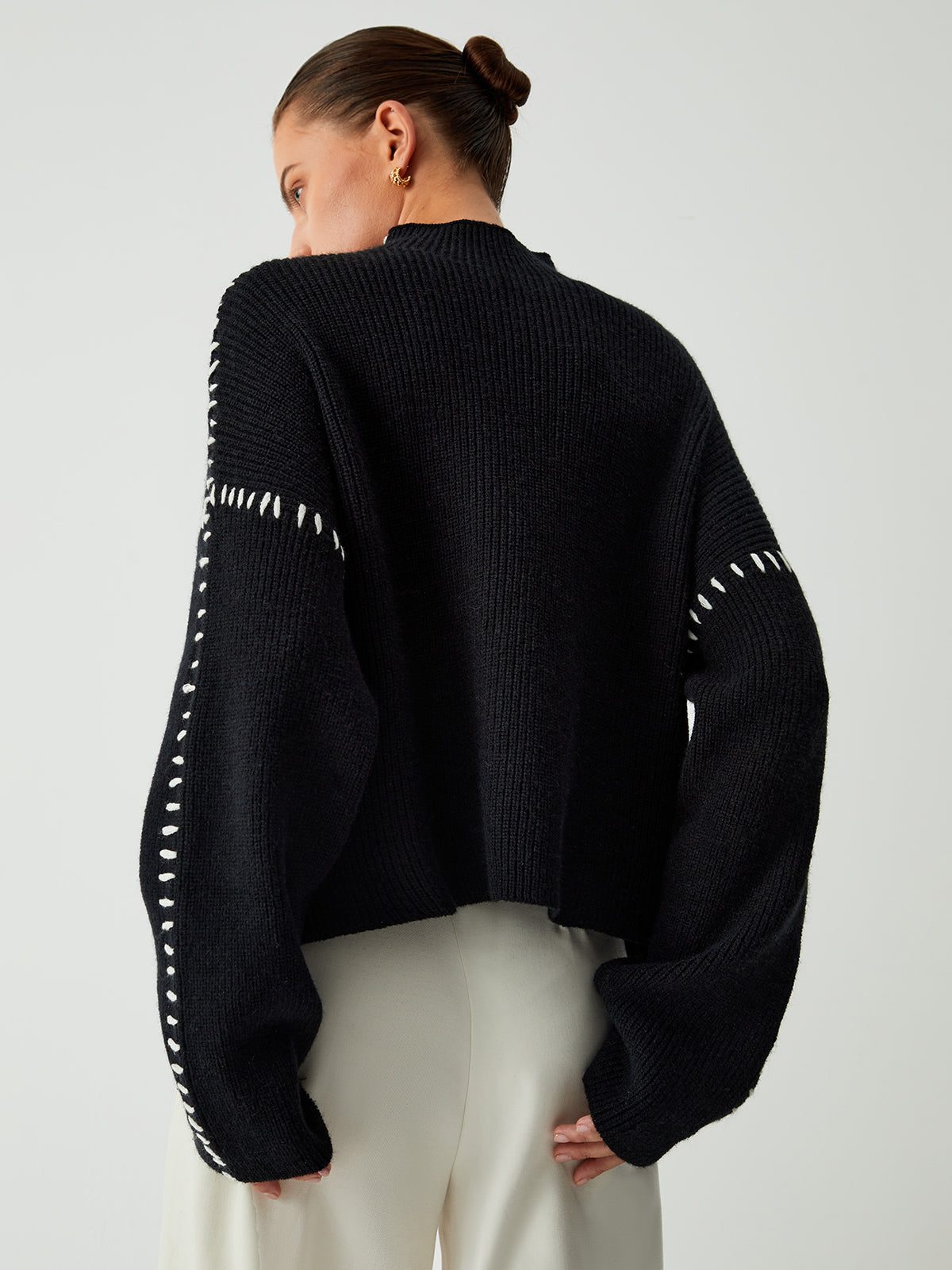 Morvellia Sweater High-Neck Style